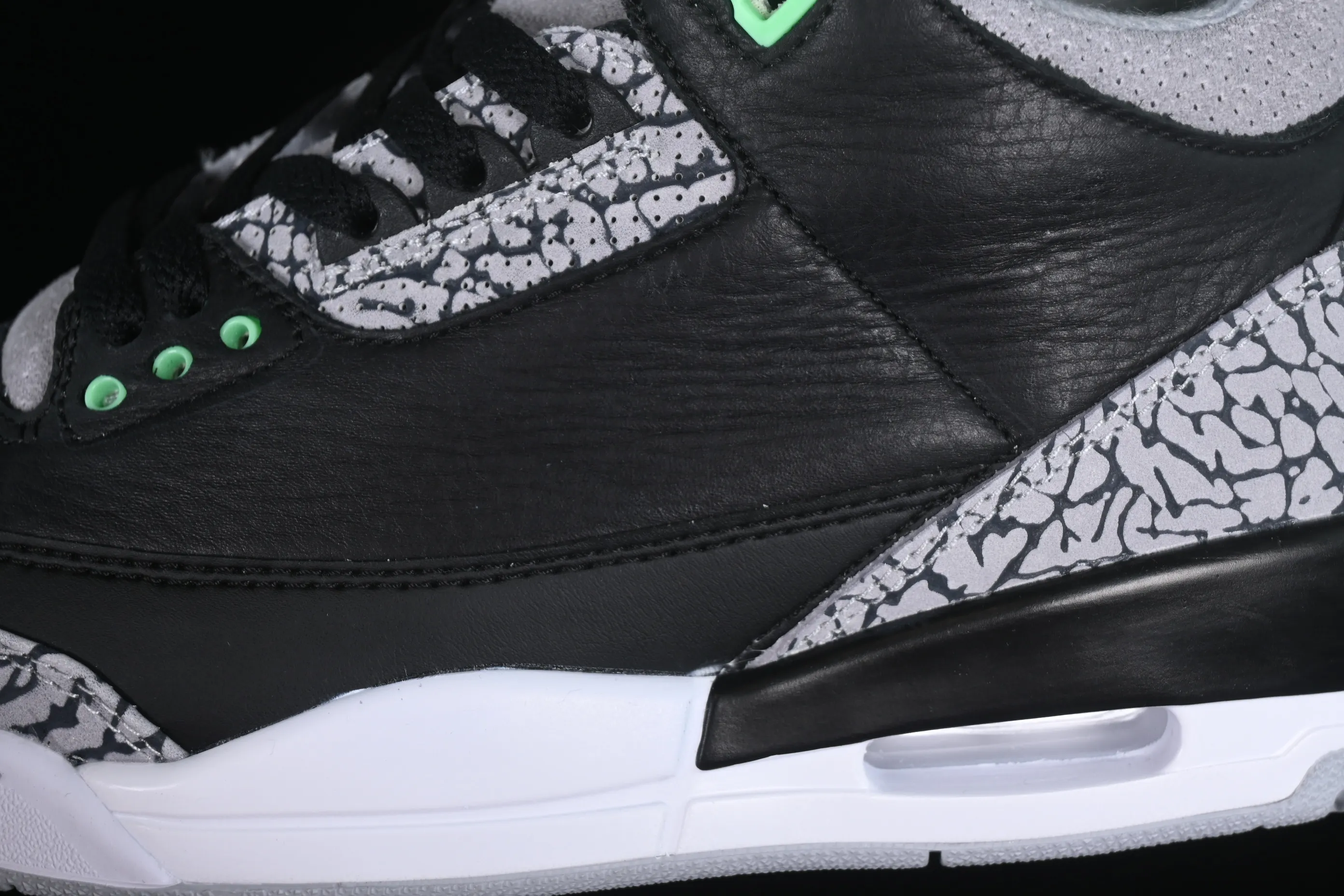 All categories Air Jordan Jordan series basketball shoes Air Jordan 3 Air Jordan 3 "Green Glow" AJ3 Joe 3 black and green full head layer CT8532-031